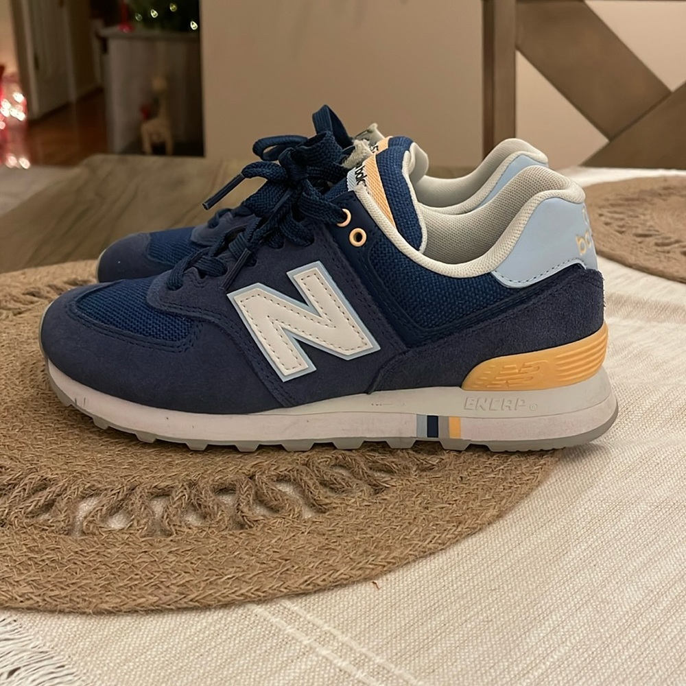 👟 EUC New Balance 574 Sneakers 👟